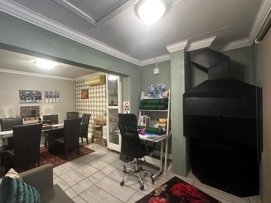 3 Bedroom Property for Sale in Heuwelsig Free State
